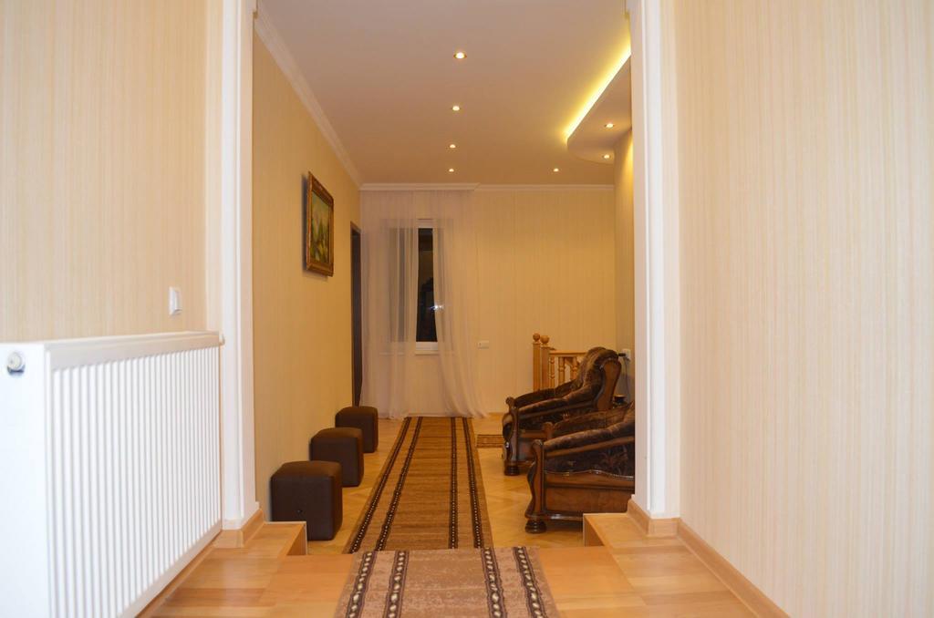 Bonus Hotel Tbilissi Extérieur photo