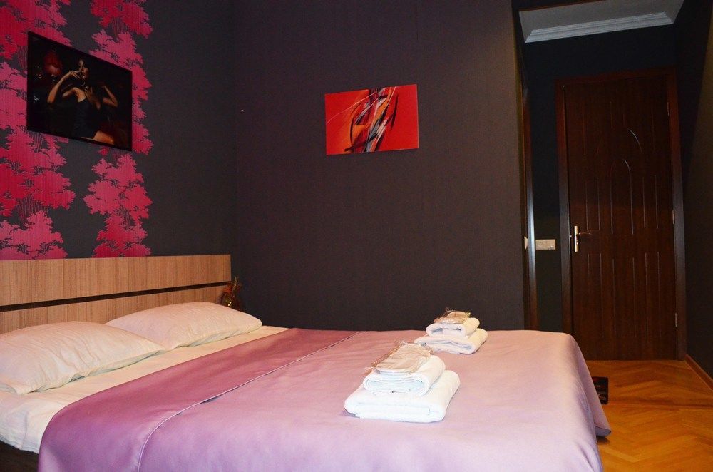 Bonus Hotel Tbilissi Extérieur photo